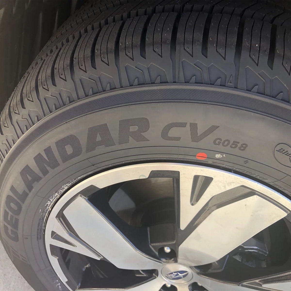 Yokohama Geolandar  G058 225/55R17 97V  All Season Tire